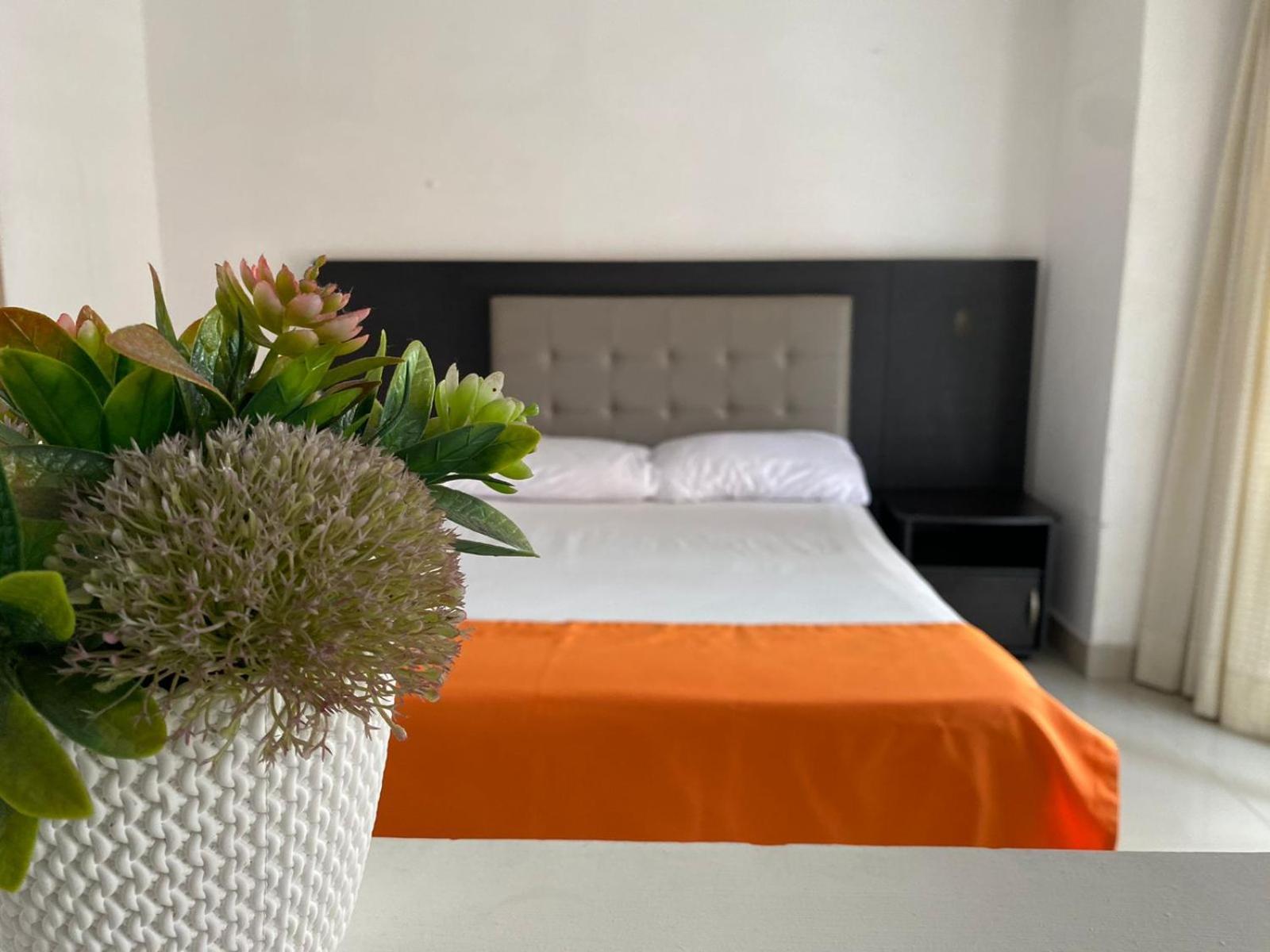 Emporium El Coral Laureles Hotel