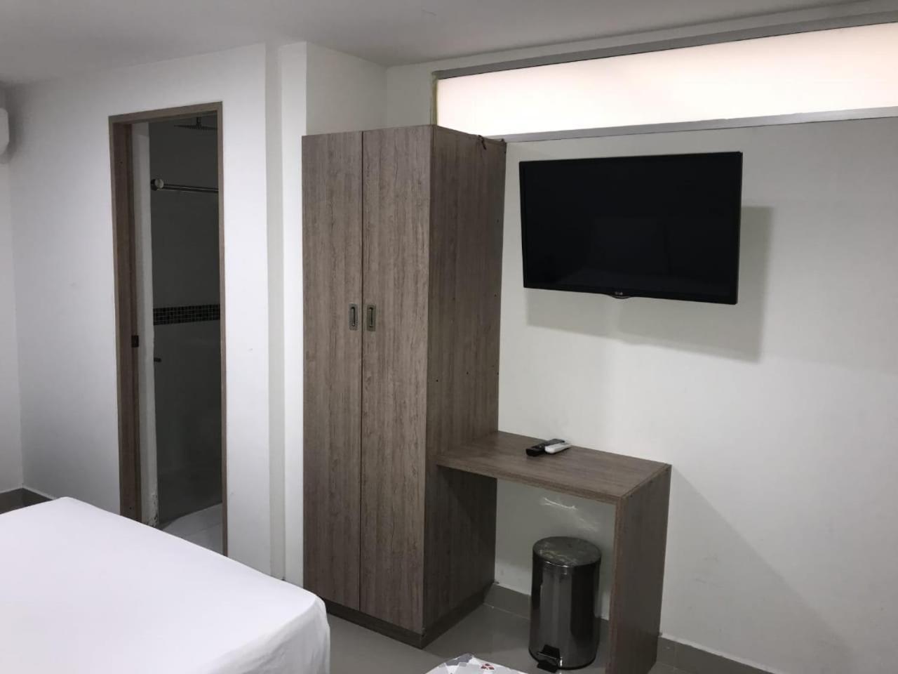 Emporium El Coral Laureles Hotel
